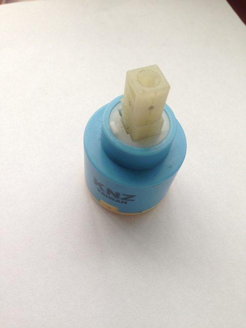 40mm Single Level Plastic Ceramic Faucet Cartridge Valve (KNZ-40D-1)
