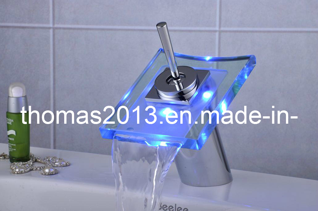 Battery Power LED Basin Faucet (QH0801F)