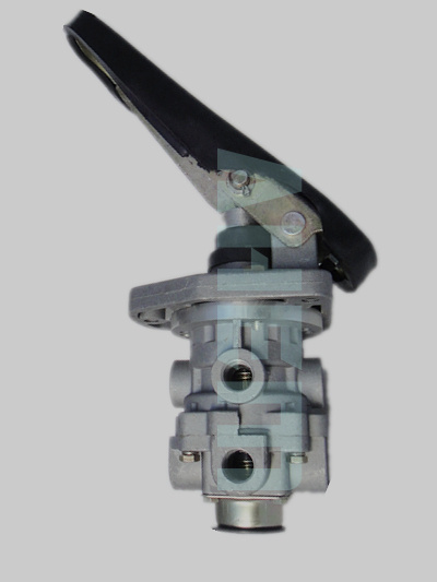 Foot Brake Valve 4220002055