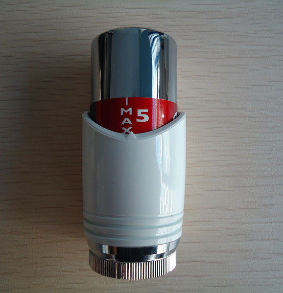 Thermostatic Valve Head with Liquid Sensor E-002