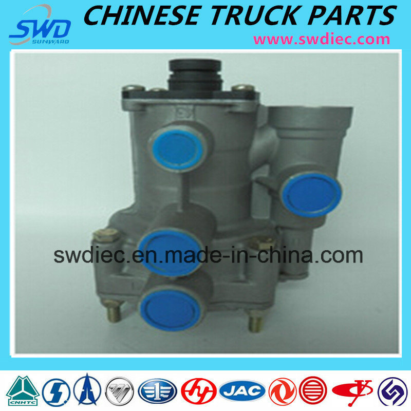 Trailer Control Valve for Shacman Truck Spare Part (Dz9100360330)