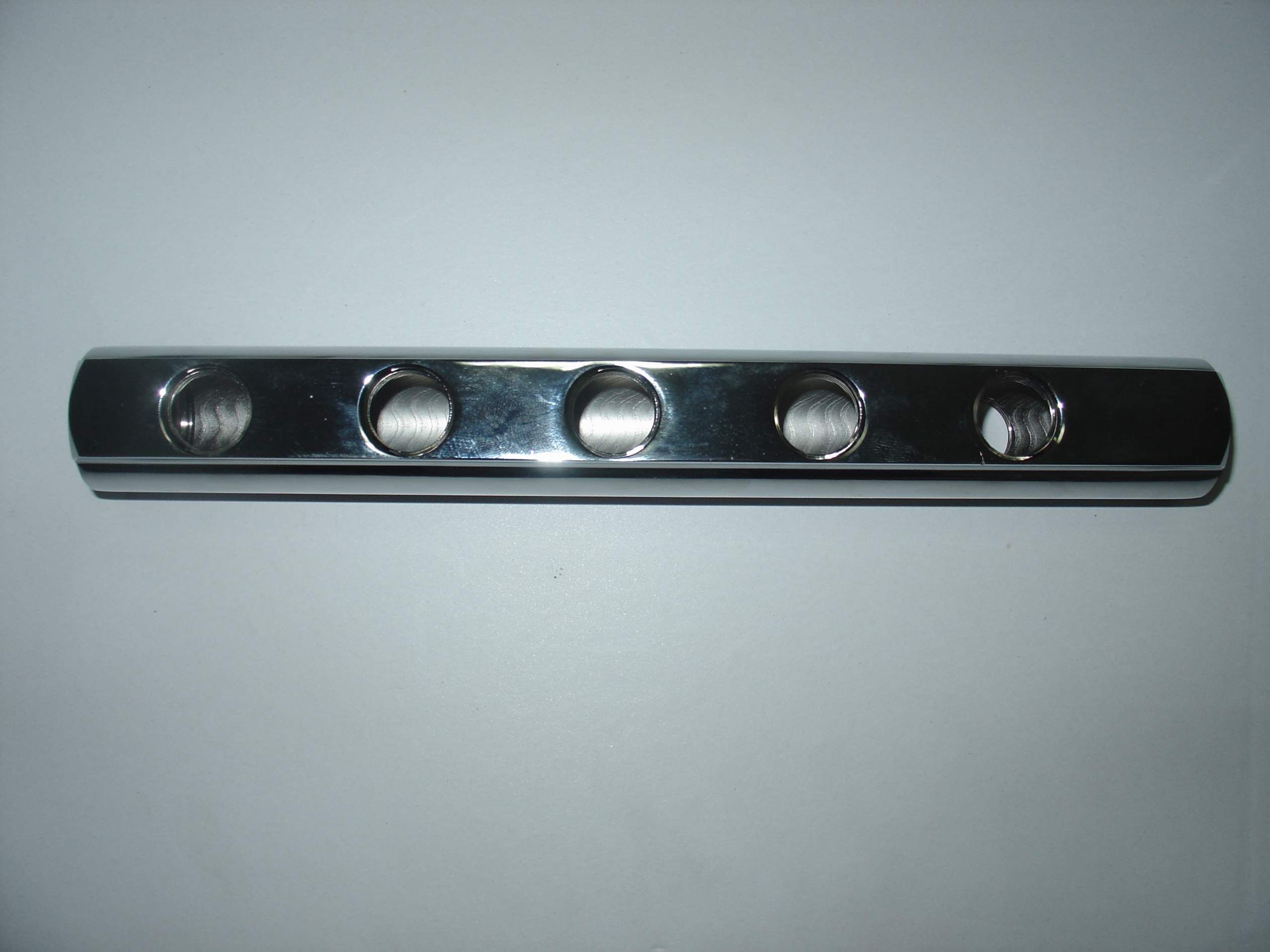 Brass Distribution Manifold, Chrome Plated (TOMILAKE-007)