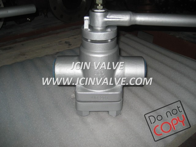 Inverted Pressure Balance Lubricated Plug Valve Acc. to ANSI (X47W)