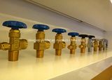 Cga300 Factory Price Gas Cylinder Valve