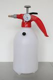 2L Pressure Sprayer with Pressure Gauge and Safety Valve